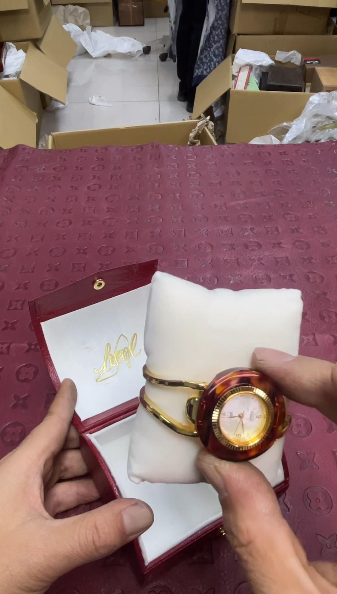 用****7默认微瑕，no退no换，介意勿拍