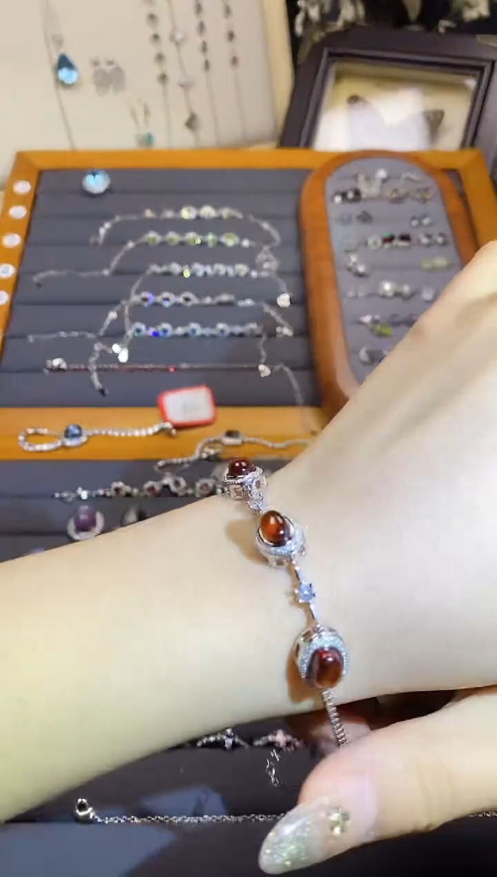 【闪购商品】水晶手链银S925镶嵌A97   