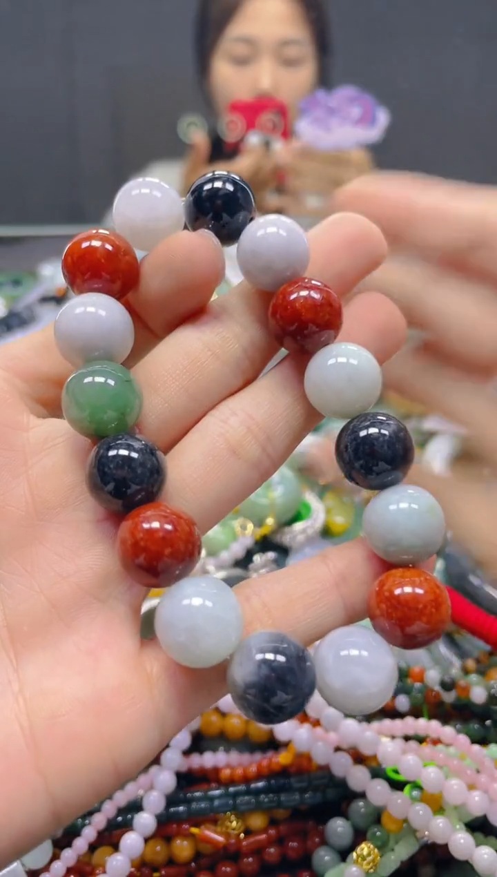 颈饰未镶嵌翡翠13MM/T/翡翠A货，一件也是批发价
