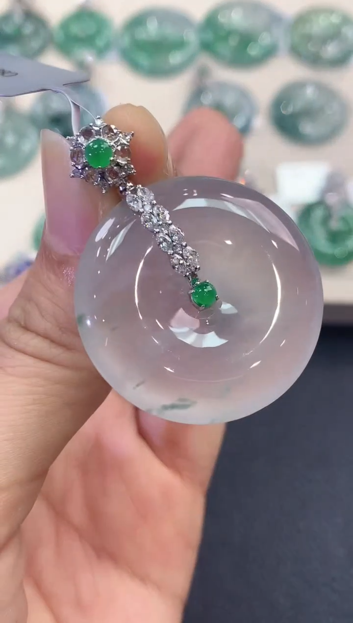 【闪购商品】翡翠吊坠(不含链)18K金镶嵌B112