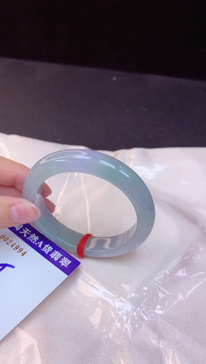 【闪购商品】翡翠手镯未镶嵌55+             