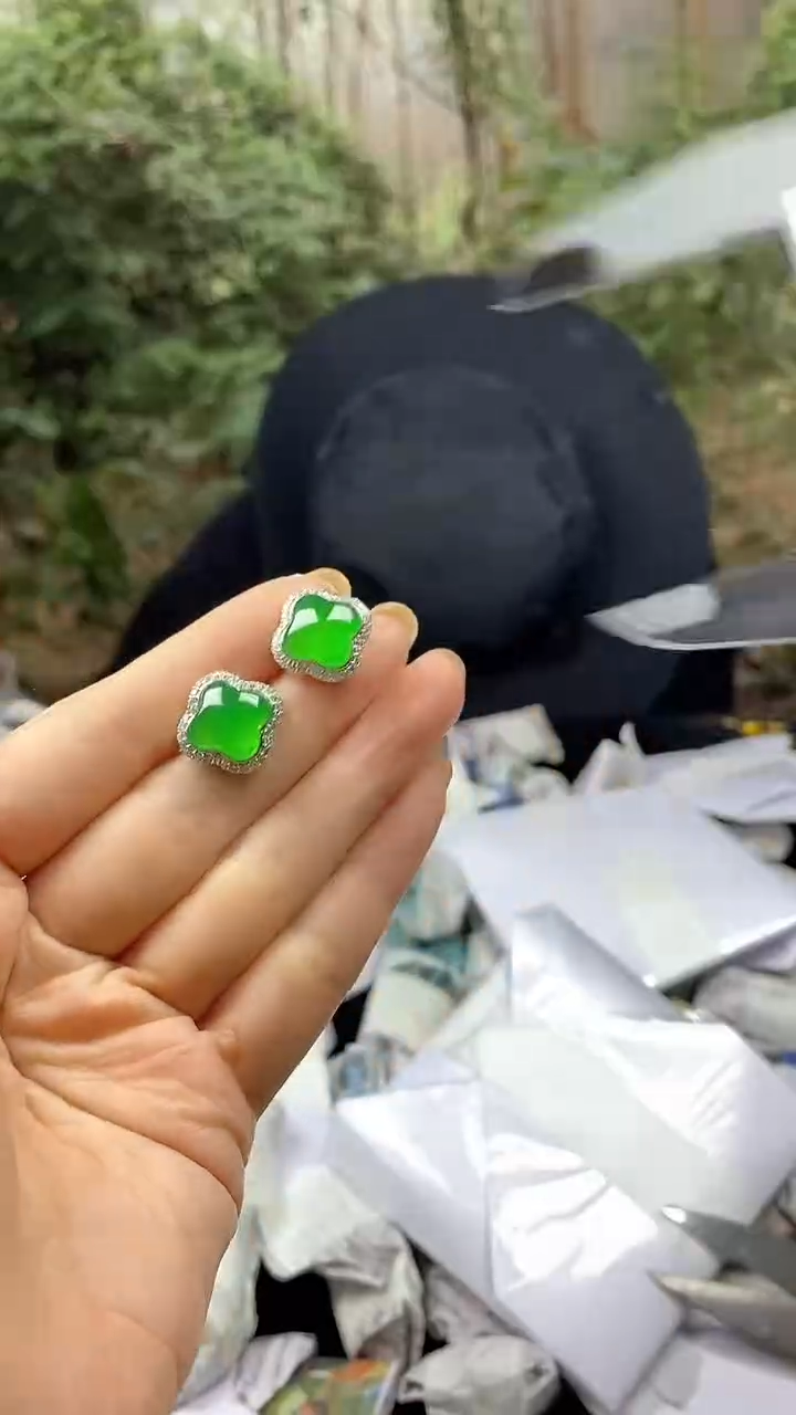 满色吊坠 所见即所得！！