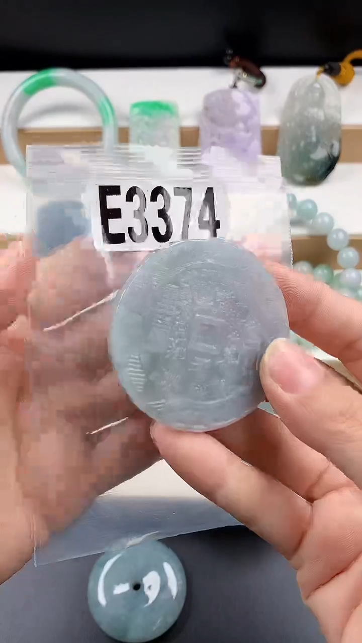 颈饰未镶嵌翡翠天然翡翠吊坠挂件