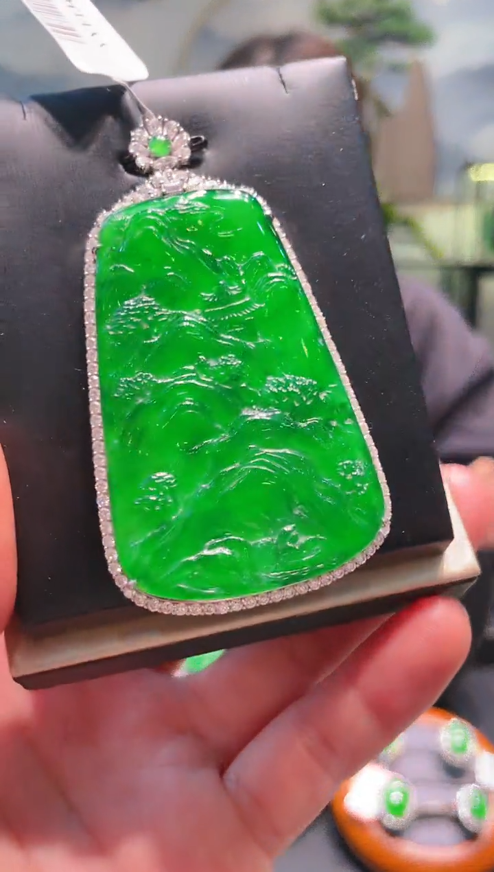 【闪购商品】翡翠颈饰18K金镶嵌A89天然A货翡翠