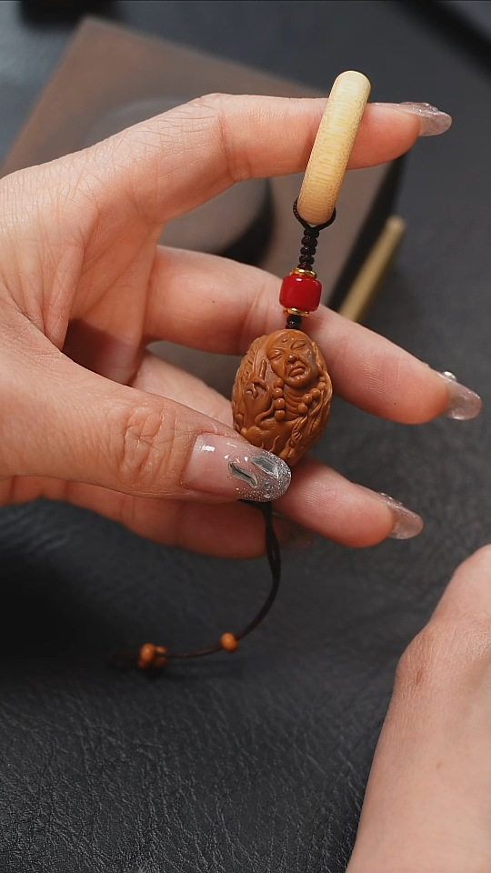 【闪购商品】橄榄核吊坠梦梦精品核雕