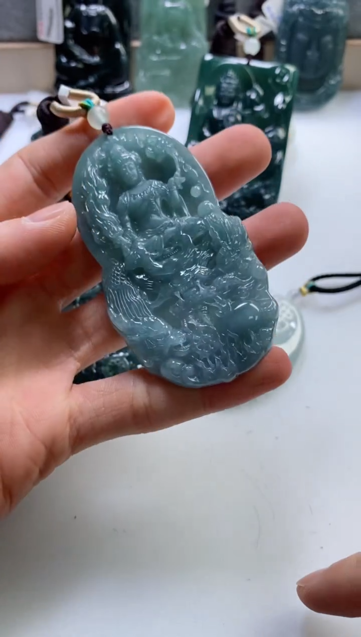 【闪购商品】翡翠挂件未镶嵌            