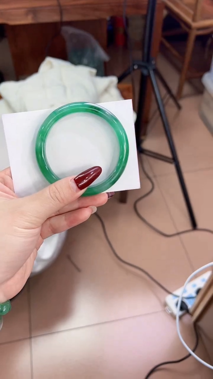 【闪购商品】石英岩玉手镯未镶嵌AK0012