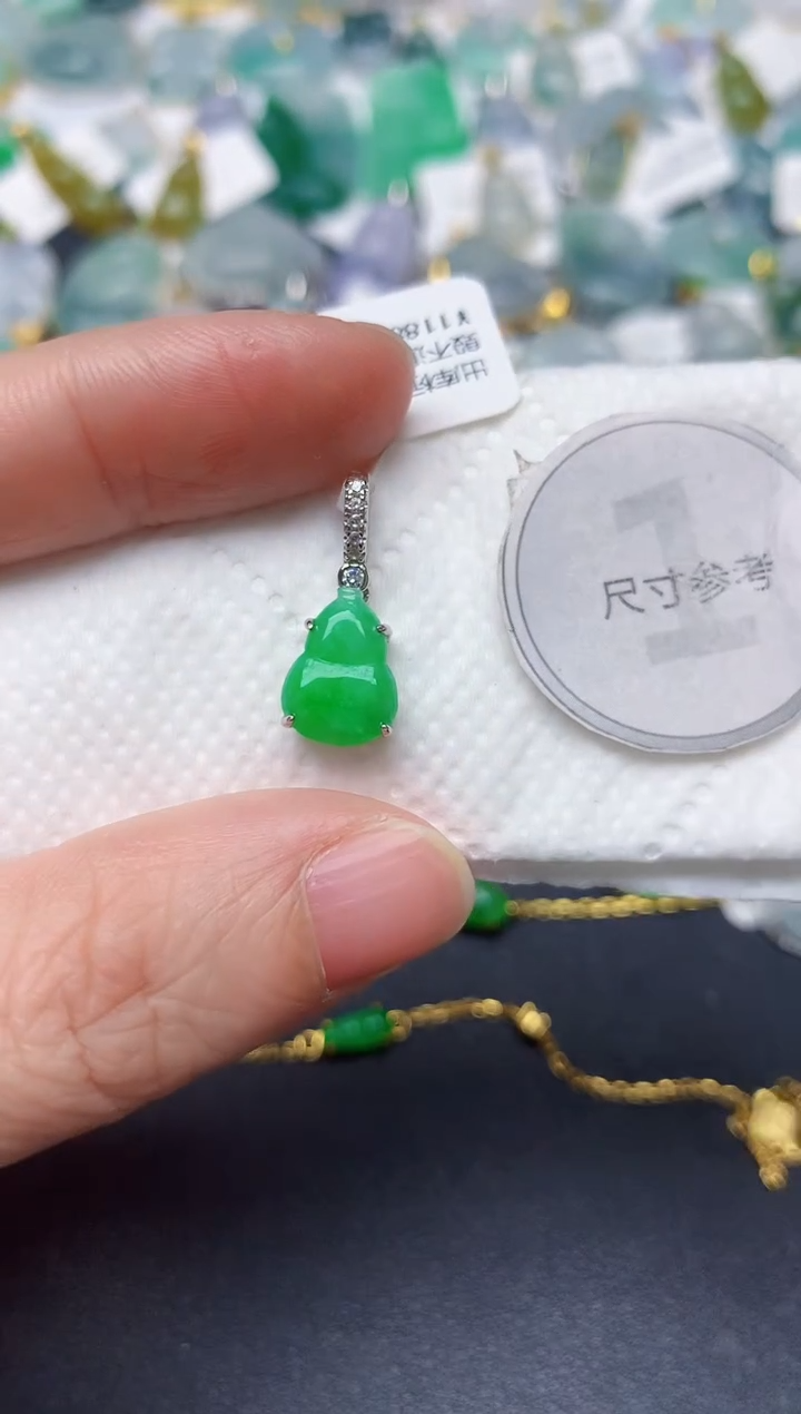 颈饰未镶嵌翡翠天然缅甸A货翡翠