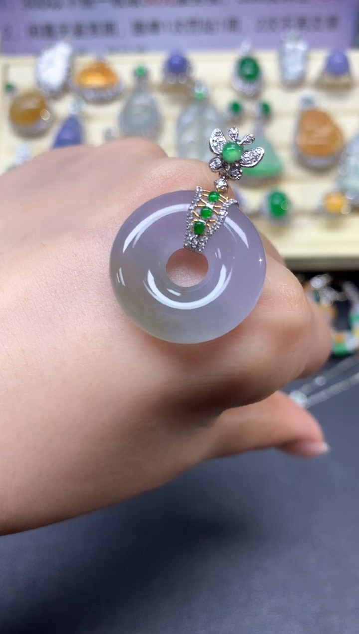 【闪购商品】翡翠吊坠(不含链)18K金镶嵌吊坠|3550+355