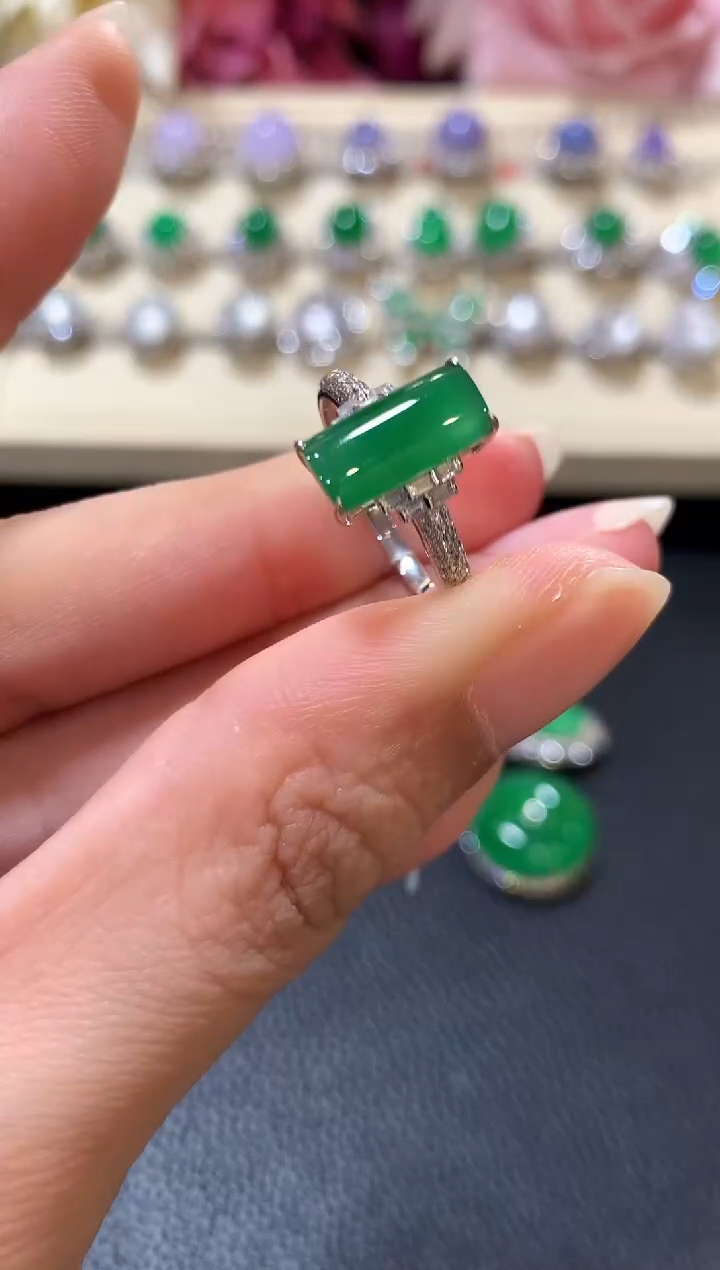 18K金镶嵌戒指翡翠z39  