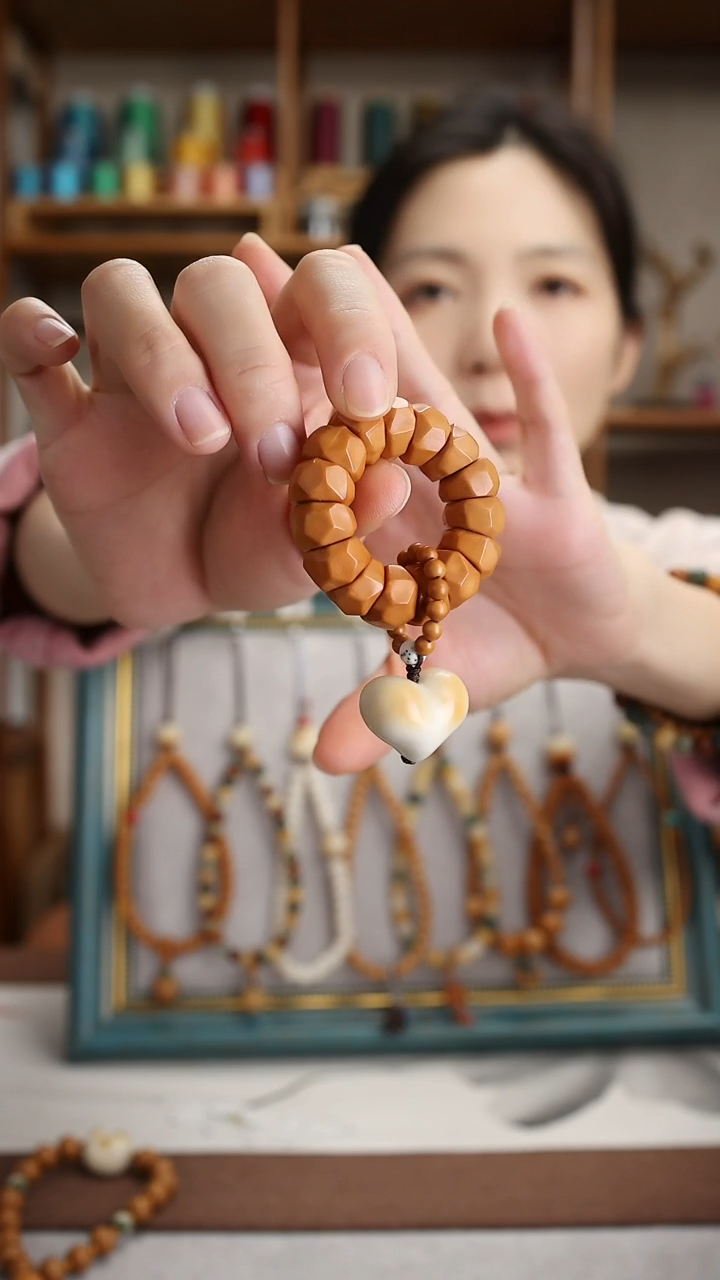 菩提吊坠猴头核桃 无相大肠---手捻