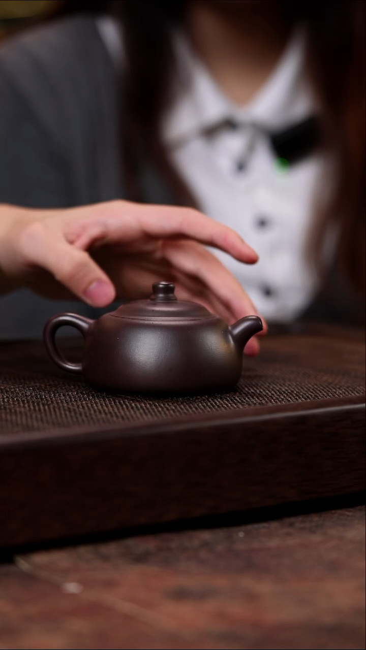 宜兴紫砂黑墩头井栏