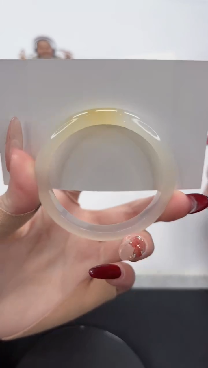 【闪购商品】石英质玉手镯未镶嵌A424-54.2