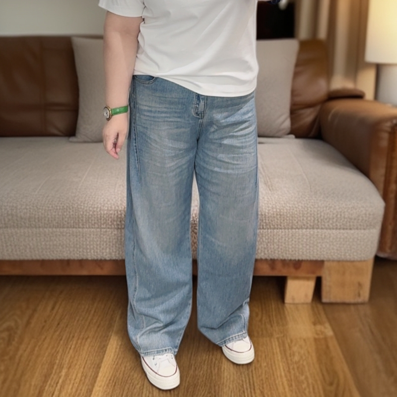 9013秋季新款浅蓝弯刀拖地牛仔裤/IT