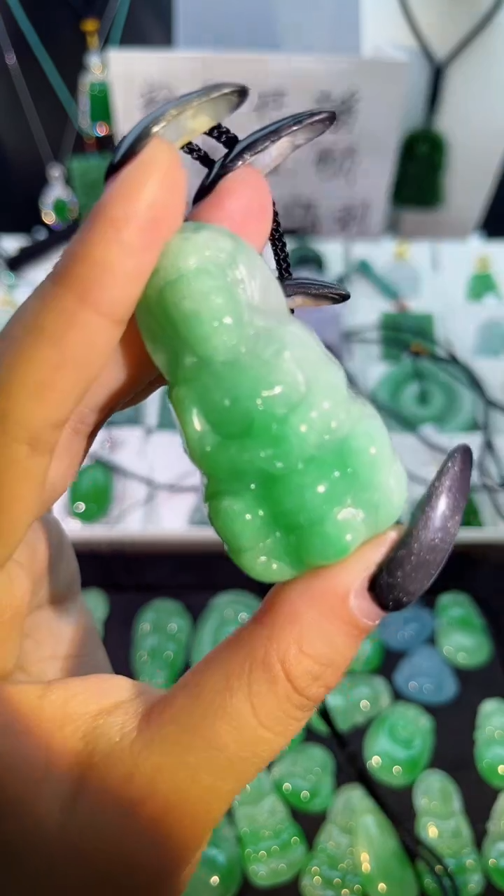 【闪购商品】翡翠手串未镶嵌 翡翠颈饰未镶嵌天然翡翠吊坠