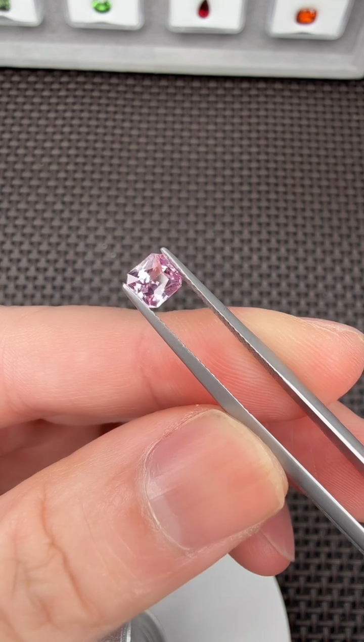 【闪购商品】尖晶石裸石未镶嵌 0.7ct-B012152