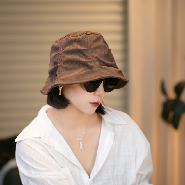 日系复古褶皱渔夫帽女百搭休闲文艺显脸小气质灯芯绒盆帽素颜遮脸