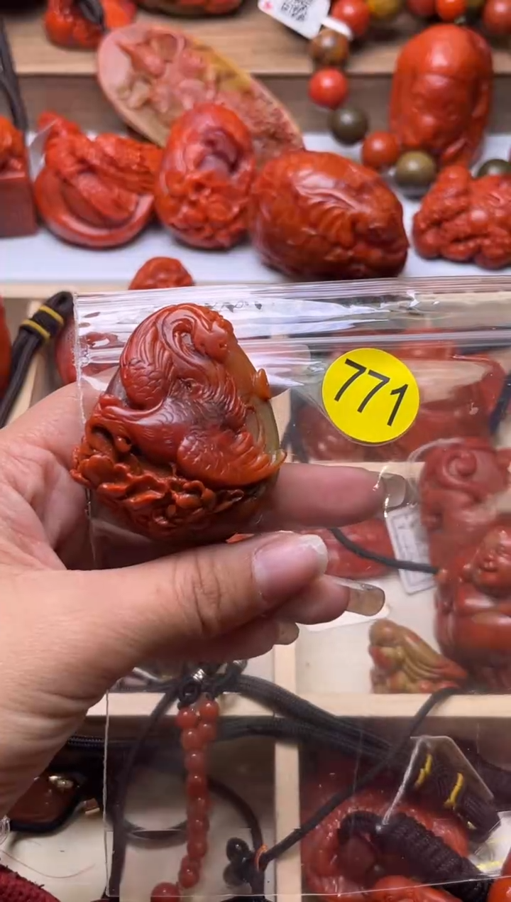 【闪购商品】南红玛瑙珠宝奇石未镶嵌771