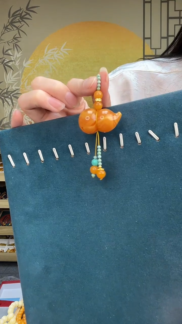 裸石琥珀未镶嵌A1682