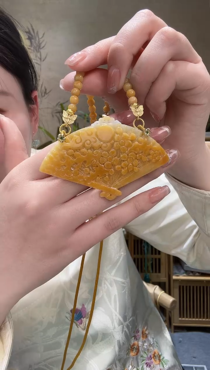 【闪购商品】翡翠颈饰未镶嵌吊坠