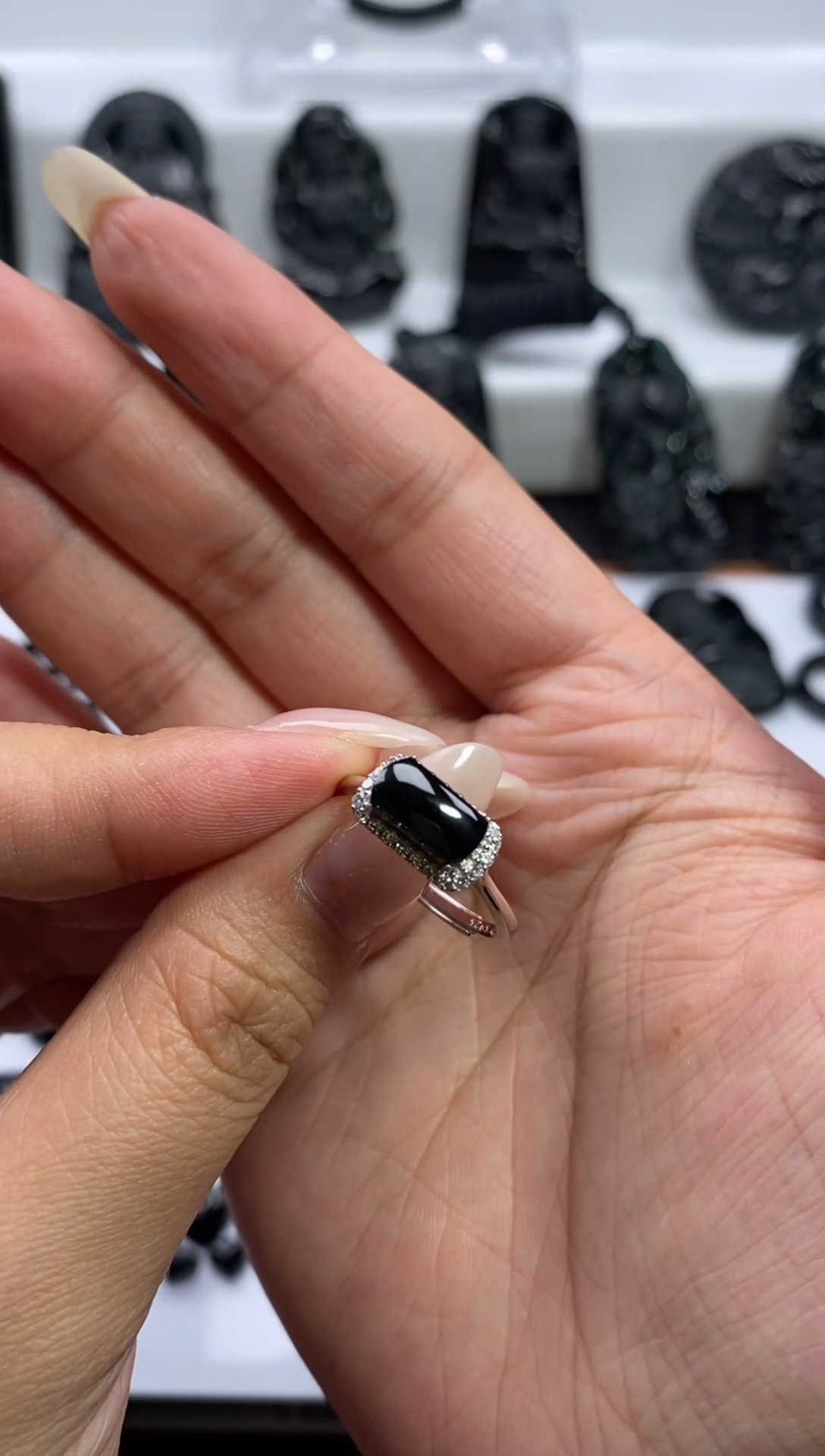 散珠翡翠天然A货缅甸翡翠 墨翠马鞍戒指