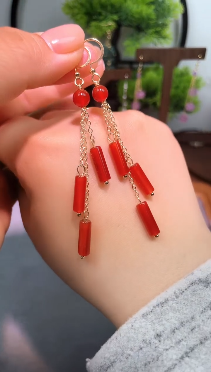 银S925镶嵌南红玛瑙耳饰300600