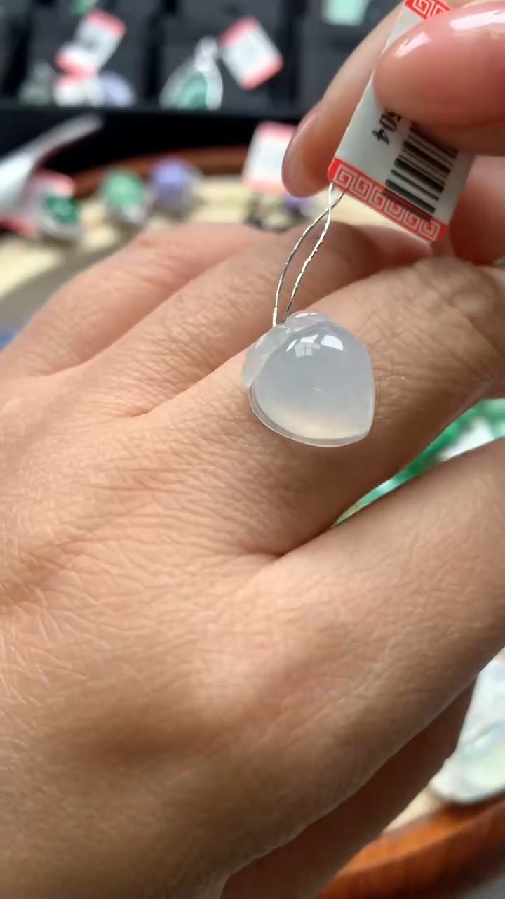 【闪购商品】翡翠颈饰未镶嵌挂件