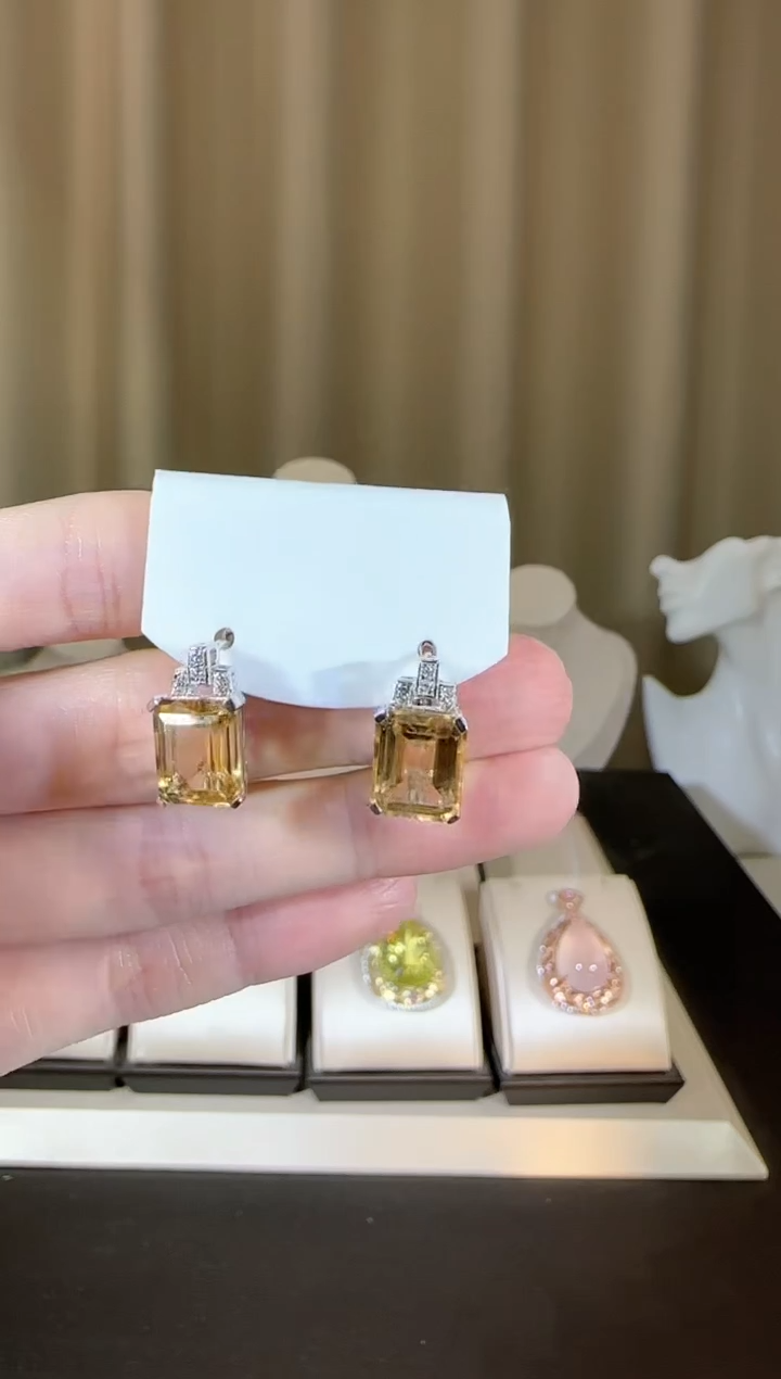 【闪购商品】黄晶耳饰银S925镶嵌设计款