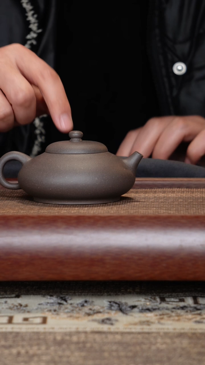 【闪购商品】紫砂茶壶微瑕扁玉天青半手工