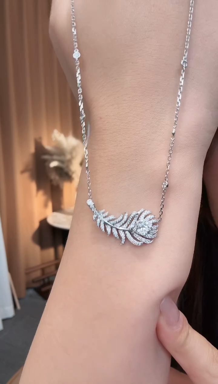 18K金镶嵌项链实验室培育钻石@@项链白圆形羽毛