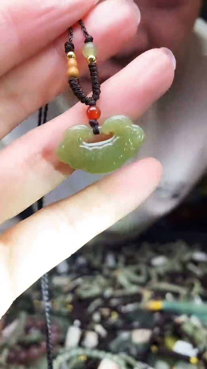 颈饰未镶嵌和田玉多样性发货，拍一发一