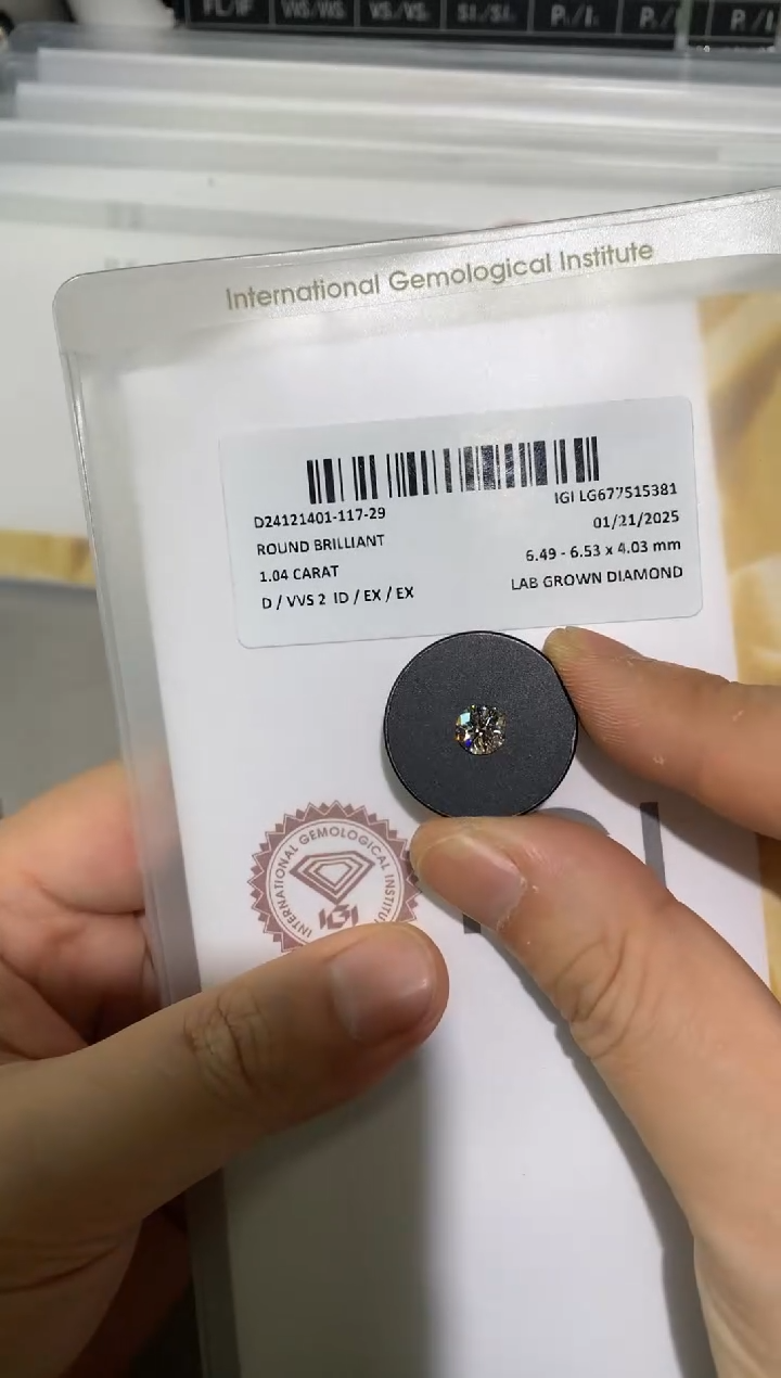 【闪购商品】合成钻石裸石未镶嵌1.04D677515381