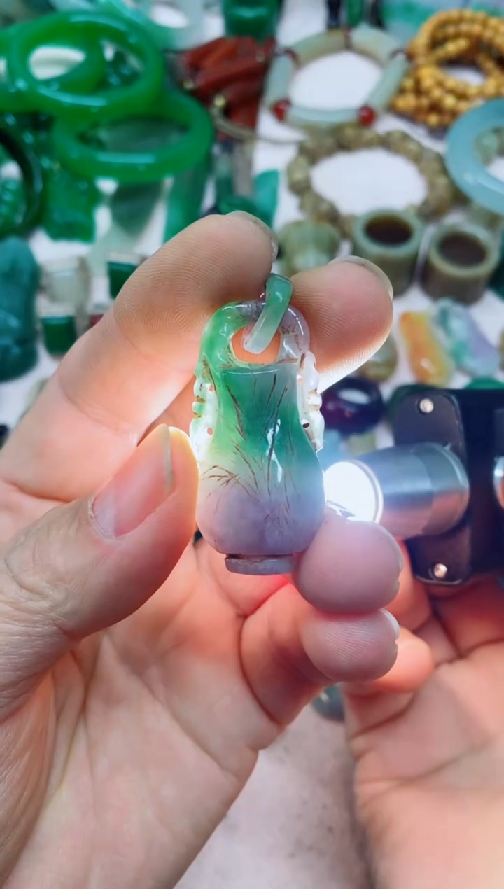 【闪购商品】21直播间的实时画面