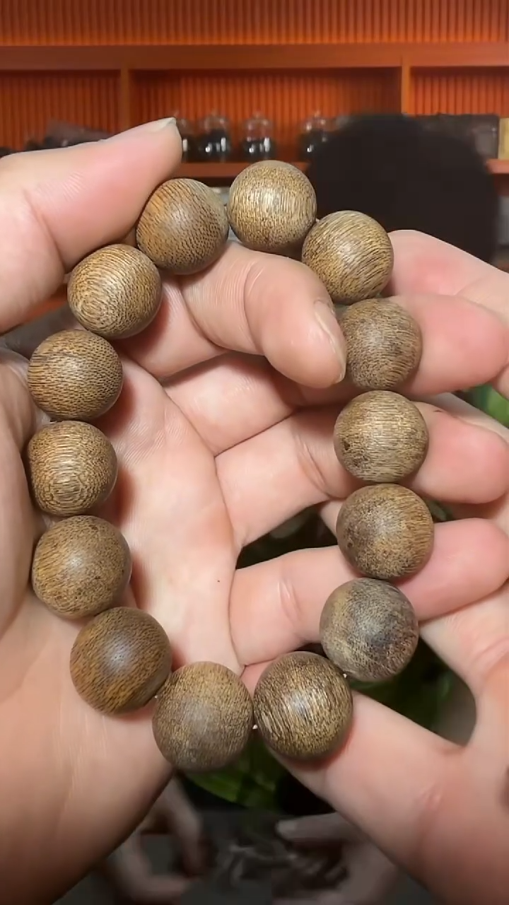 沉香手串75号单圈鸡母虫23g1.5多样性发一