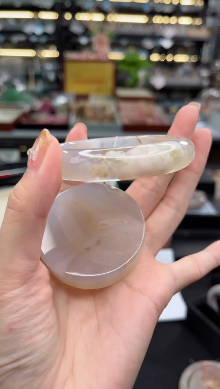 【闪购商品】石英质玉手镯未镶嵌55圈口（赠品镯心）3660268