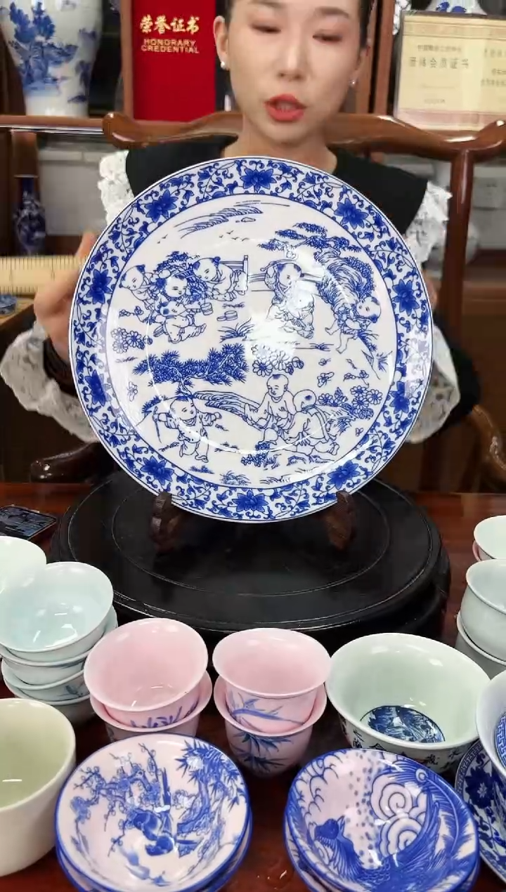 A25景德镇青花百子闹春图