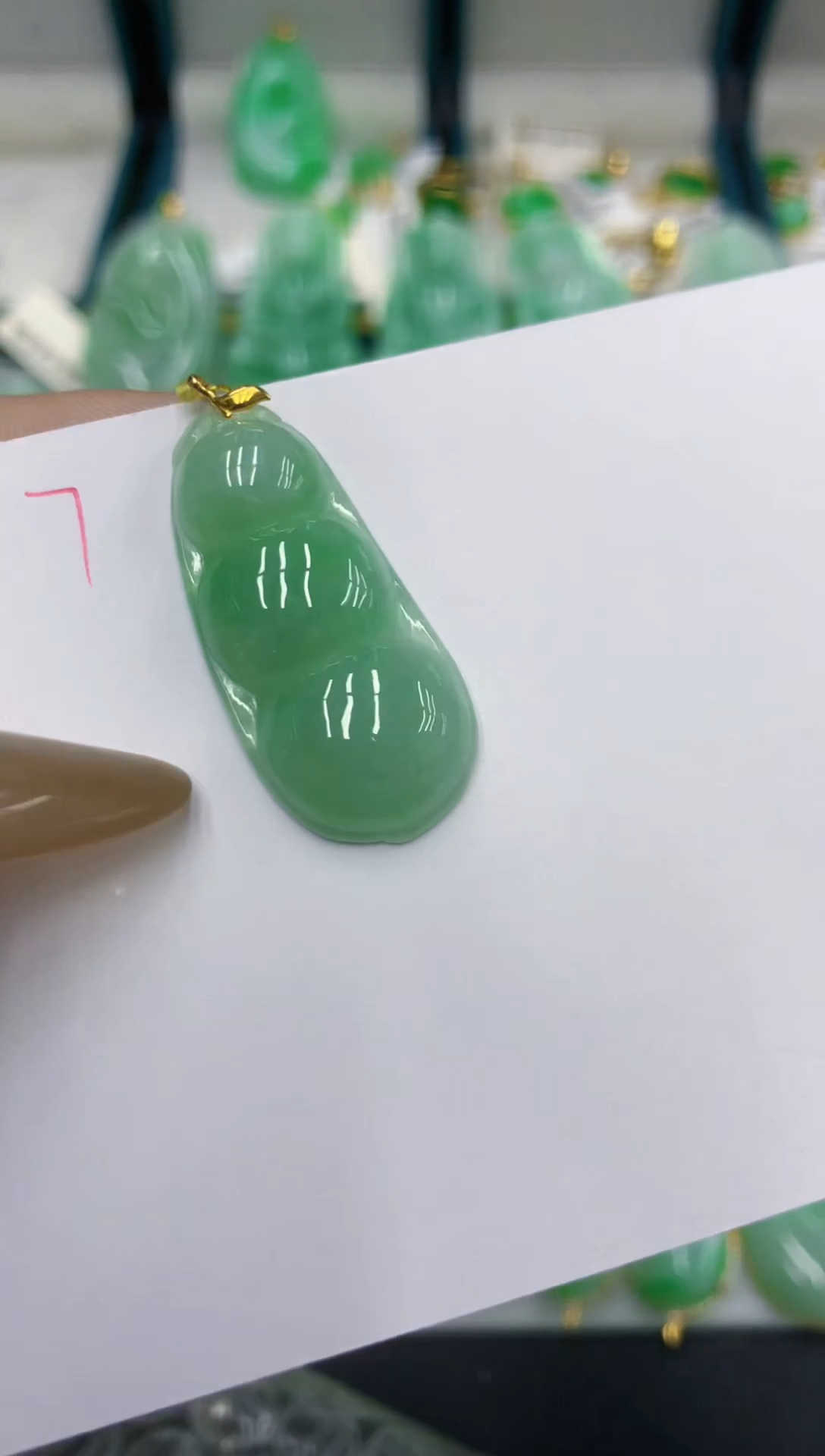 颈饰18K金镶嵌翡翠11111