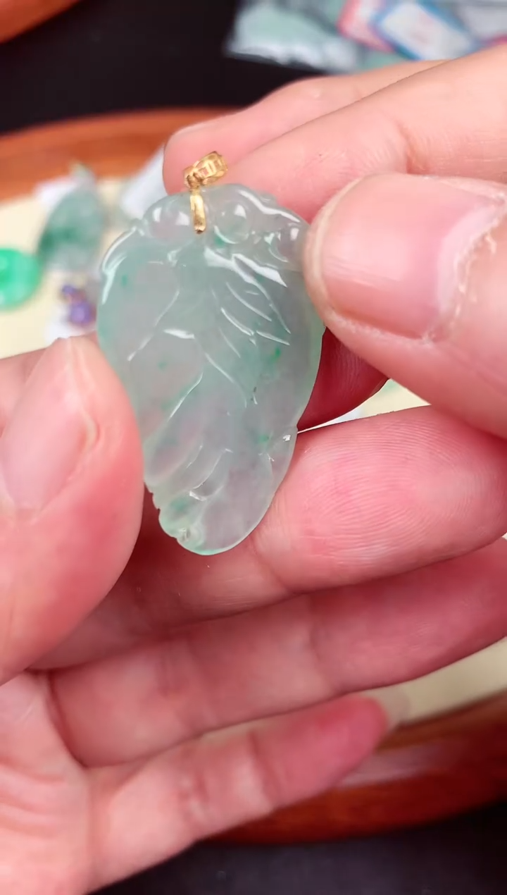 【闪购商品】翡翠吊坠(不含链)未镶嵌天然缅甸A货翡翠