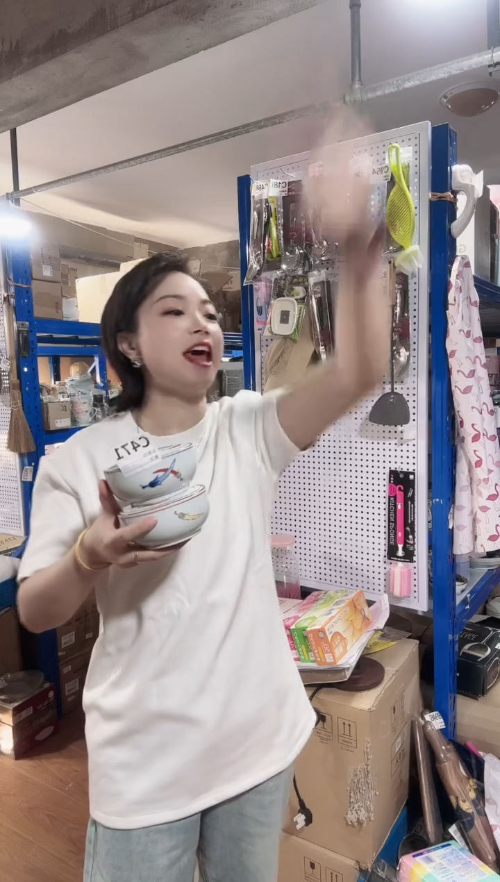 瓷片进口家用百货小辣椒炖盅两只 不同色（直径11.5cm/高5cm）