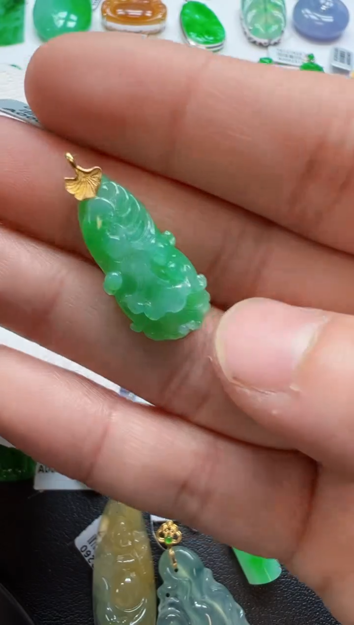 【闪购商品】定制翡翠18K金镶嵌600元