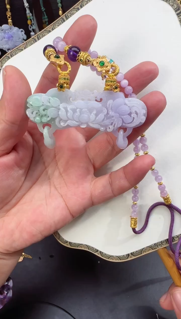 【闪购商品】翡翠颈饰未镶嵌拍照