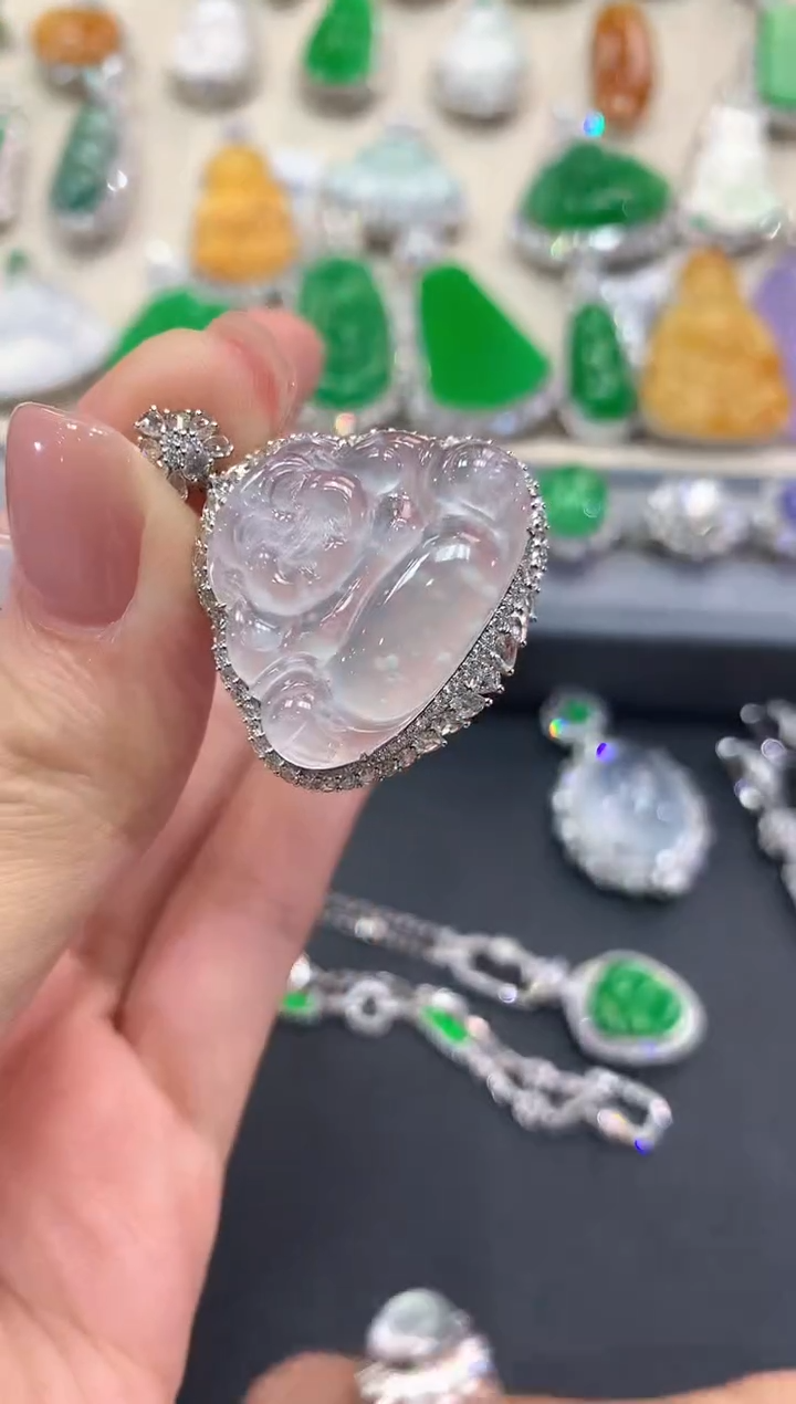 【闪购商品】翡翠吊坠(不含链)18K金镶嵌w24