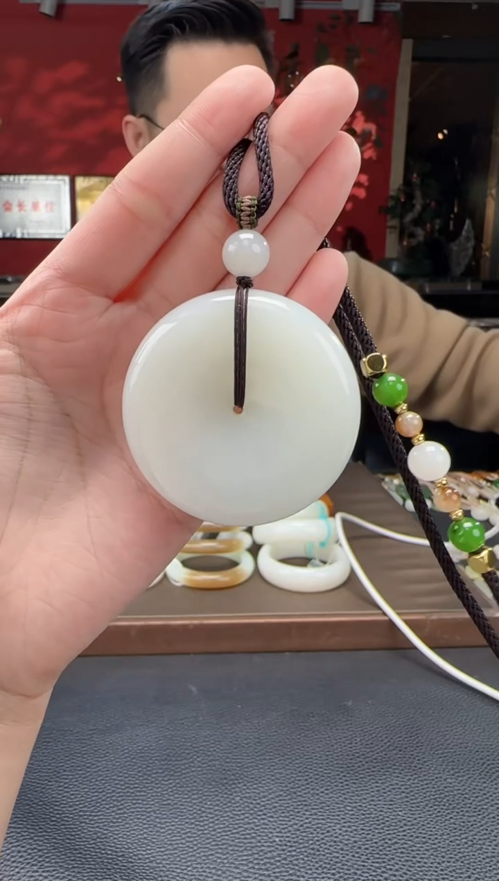 【闪购商品】和田玉颈饰未镶嵌白玉平安扣