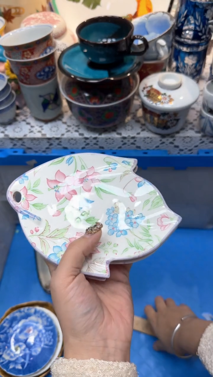 【闪购商品】673回流瓷器，默认微瑕，18包邮