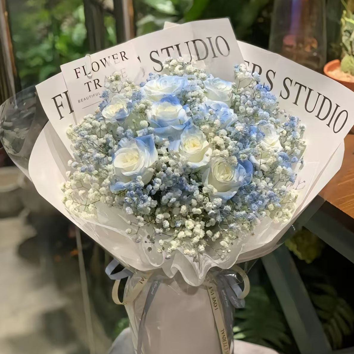 【浪漫心动】11朵碎冰蓝玫瑰混搭花束新年礼物跨年花束生日鲜花生日礼物玫瑰花送女友爱人鲜花