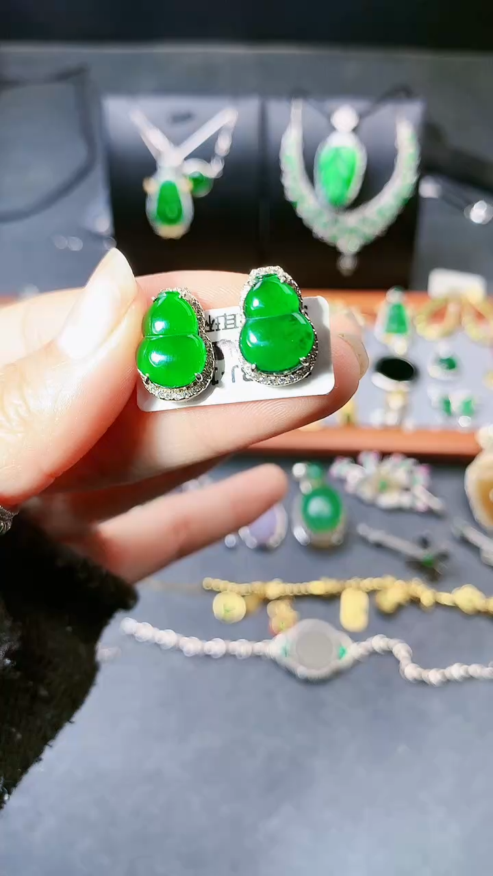 【闪购商品】翡翠耳饰未镶嵌耳饰