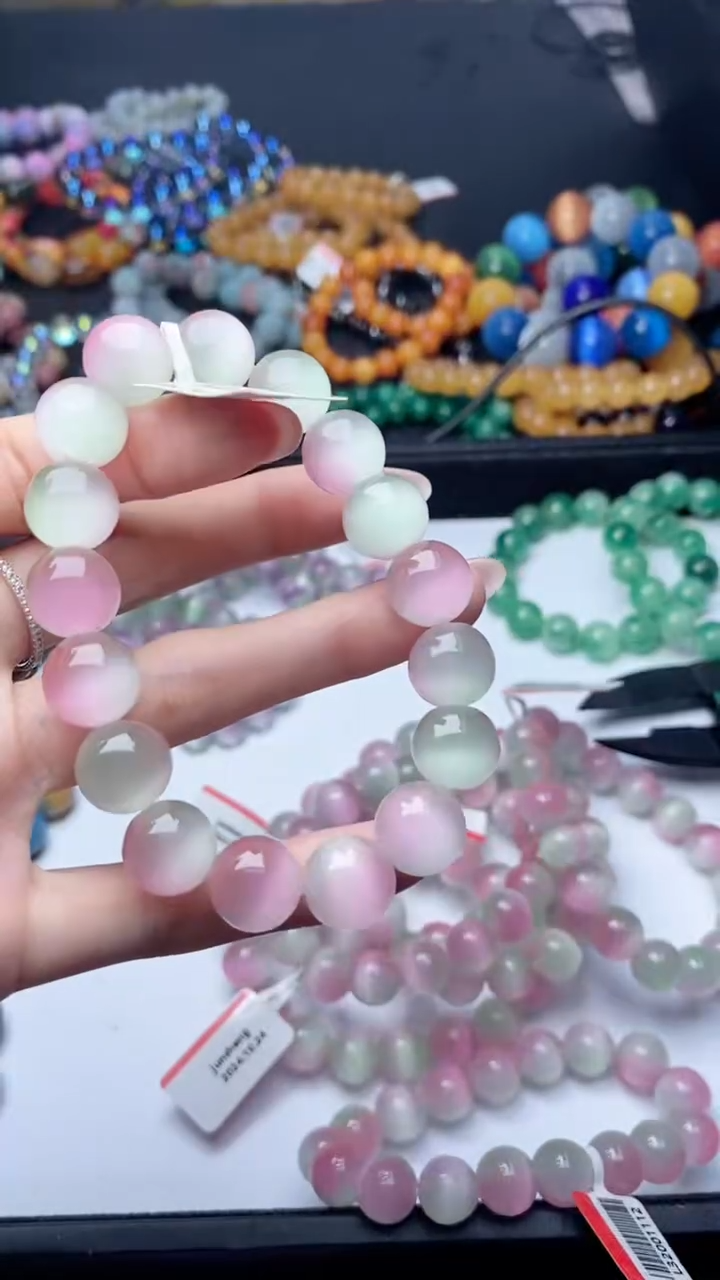 翡翠未镶嵌颈饰182