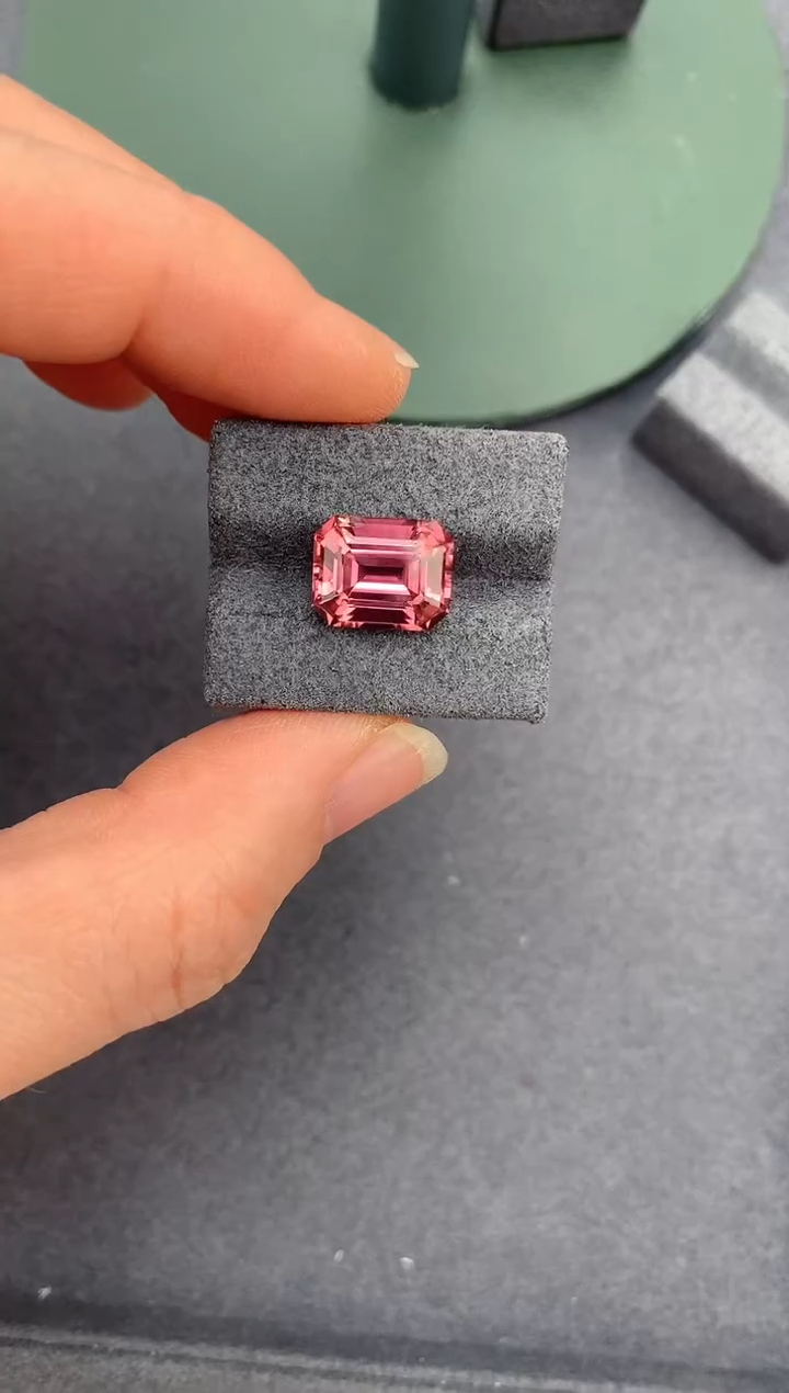 【闪购商品】碧玺裸石未镶嵌5.2ct粉碧玺