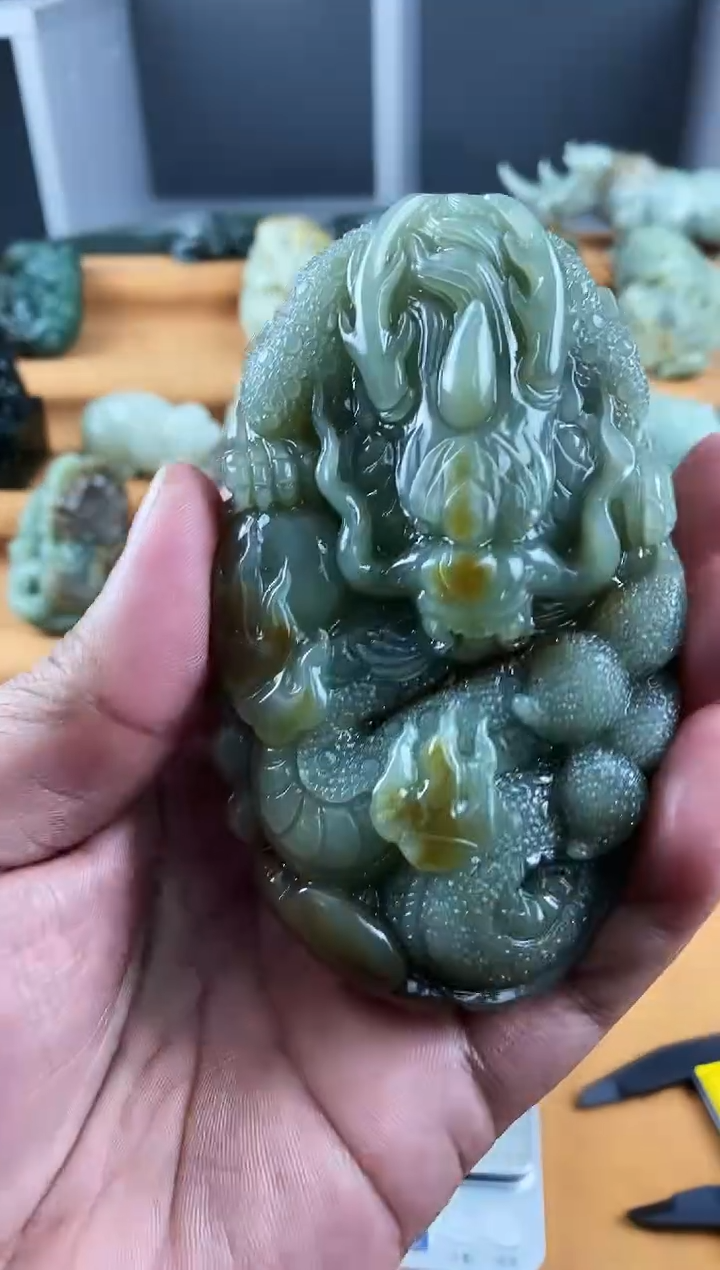 未镶嵌和田玉把件1