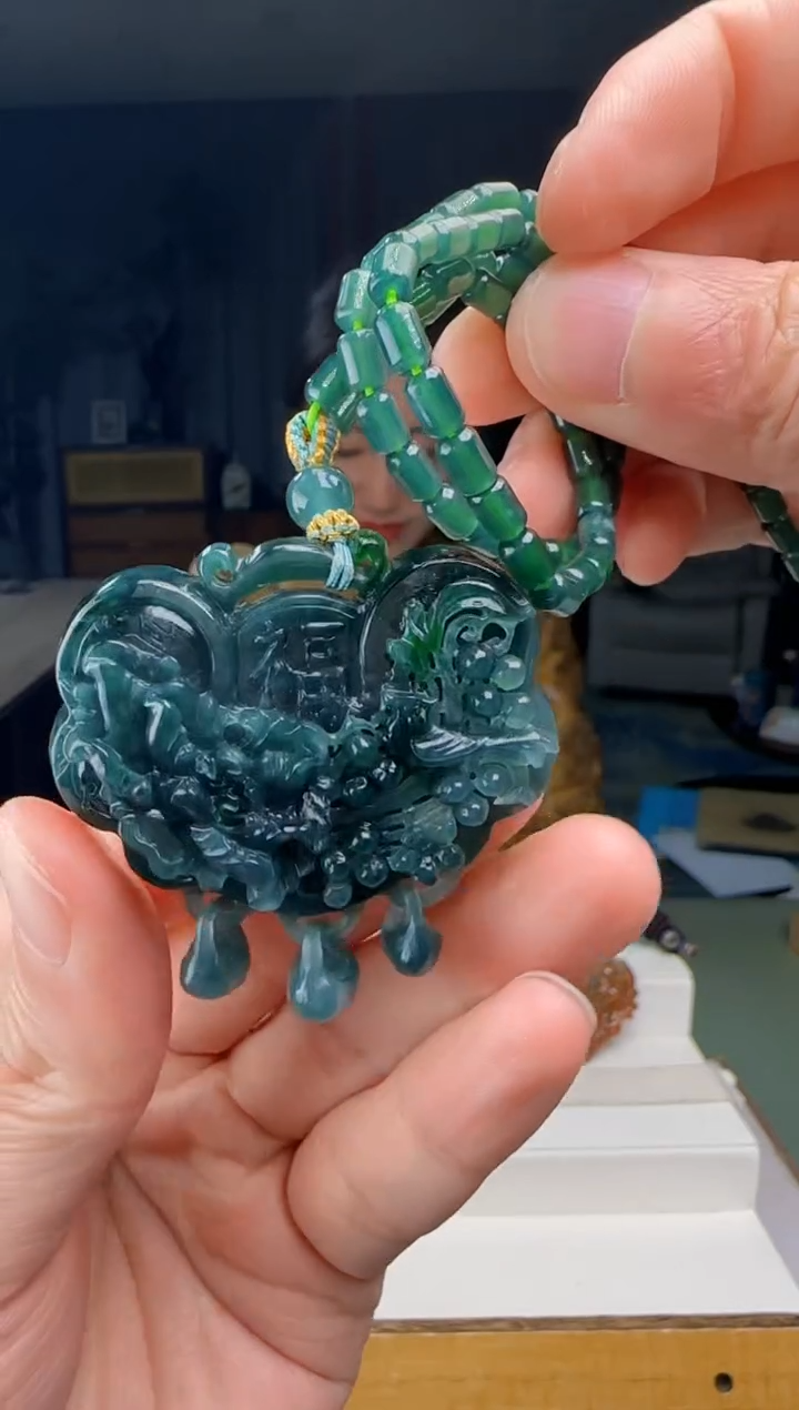 【闪购商品】翡翠吊坠(赠链)未镶嵌多样性发一DY@@WS1SS01515